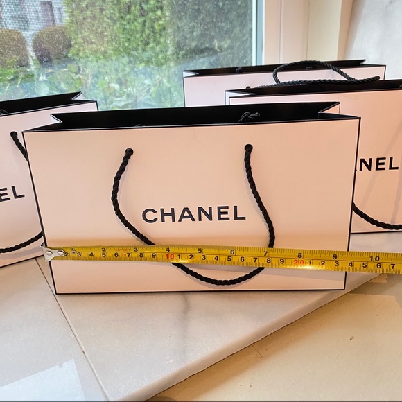 4 x Chanel Authentic Small paper shopping Gift bags - Picture 3 of 6